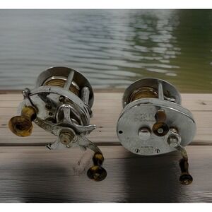2 Vintage Sheakspeare‎ Direct Drive No. 1924  Model FK And 1944 Model GE